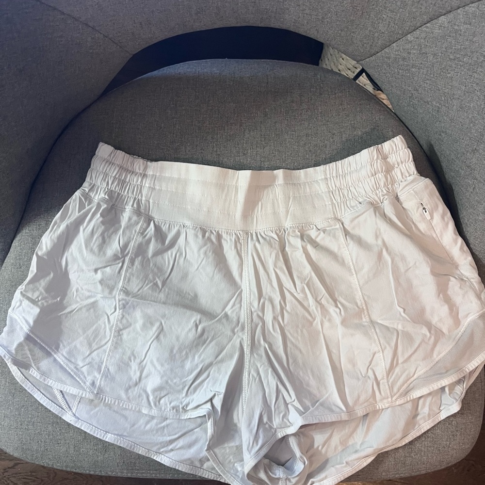 LULULEMON Hotty Hot Shorts Size 8